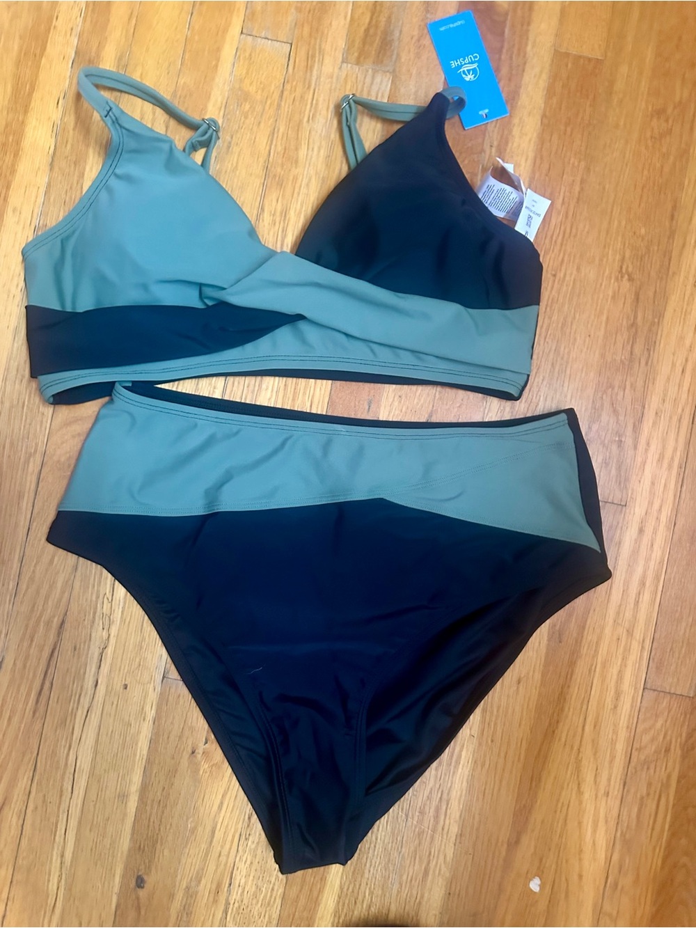 NWT Cupshe Black & Eucalyptus Wrapped Bikini Top & High-Waisted Bottoms Set Sz M - Picture 5 of 5